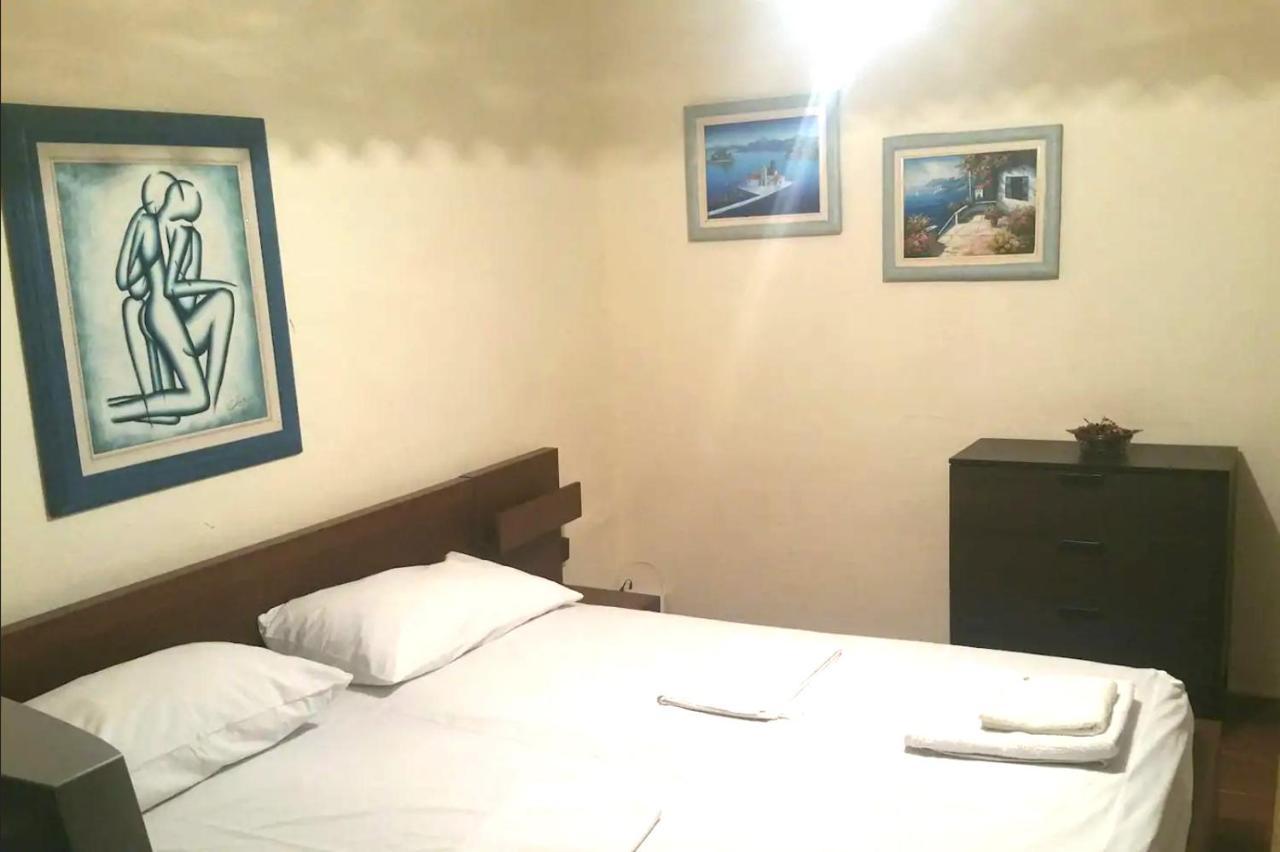 Communist Style Apartment تيرانا المظهر الخارجي الصورة